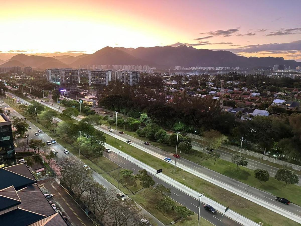 Flat Com Vista Panoramica -15- Na Barra Da Tijuca - Estacionamento Gratuito - Frigobar - Ar Condicionado - Piscina - Academia - Balsa Para Praia Gratis - Varanda - Vista Parcial Mar E Lagoa リオデジャネイロ エクステリア 写真