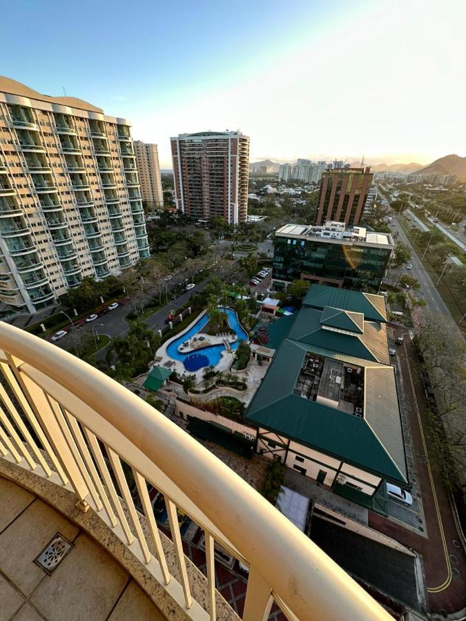 Flat Com Vista Panoramica -15- Na Barra Da Tijuca - Estacionamento Gratuito - Frigobar - Ar Condicionado - Piscina - Academia - Balsa Para Praia Gratis - Varanda - Vista Parcial Mar E Lagoa リオデジャネイロ エクステリア 写真