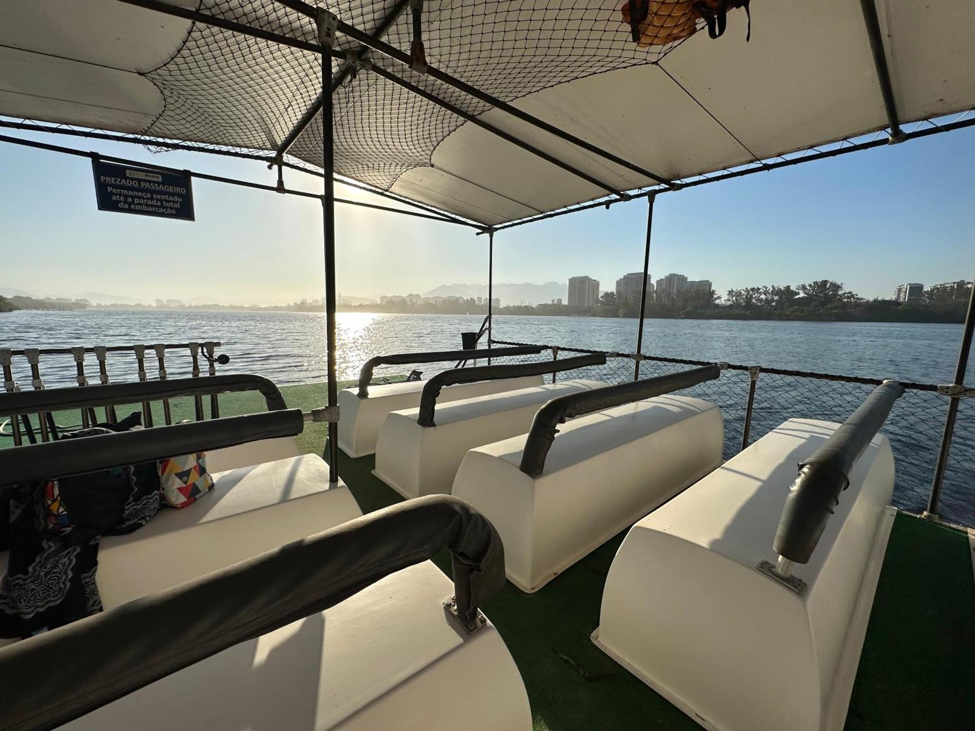 Flat Com Vista Panoramica -15- Na Barra Da Tijuca - Estacionamento Gratuito - Frigobar - Ar Condicionado - Piscina - Academia - Balsa Para Praia Gratis - Varanda - Vista Parcial Mar E Lagoa リオデジャネイロ エクステリア 写真
