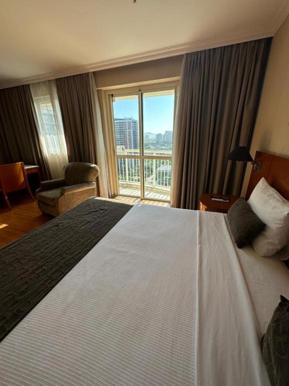 Flat Com Vista Panoramica -15- Na Barra Da Tijuca - Estacionamento Gratuito - Frigobar - Ar Condicionado - Piscina - Academia - Balsa Para Praia Gratis - Varanda - Vista Parcial Mar E Lagoa リオデジャネイロ エクステリア 写真